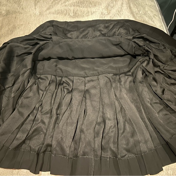 Chanel pleated skirt size 38 - Picture 6 of 6